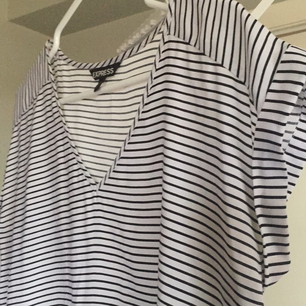 Express Blouse - Picture 3 of 5